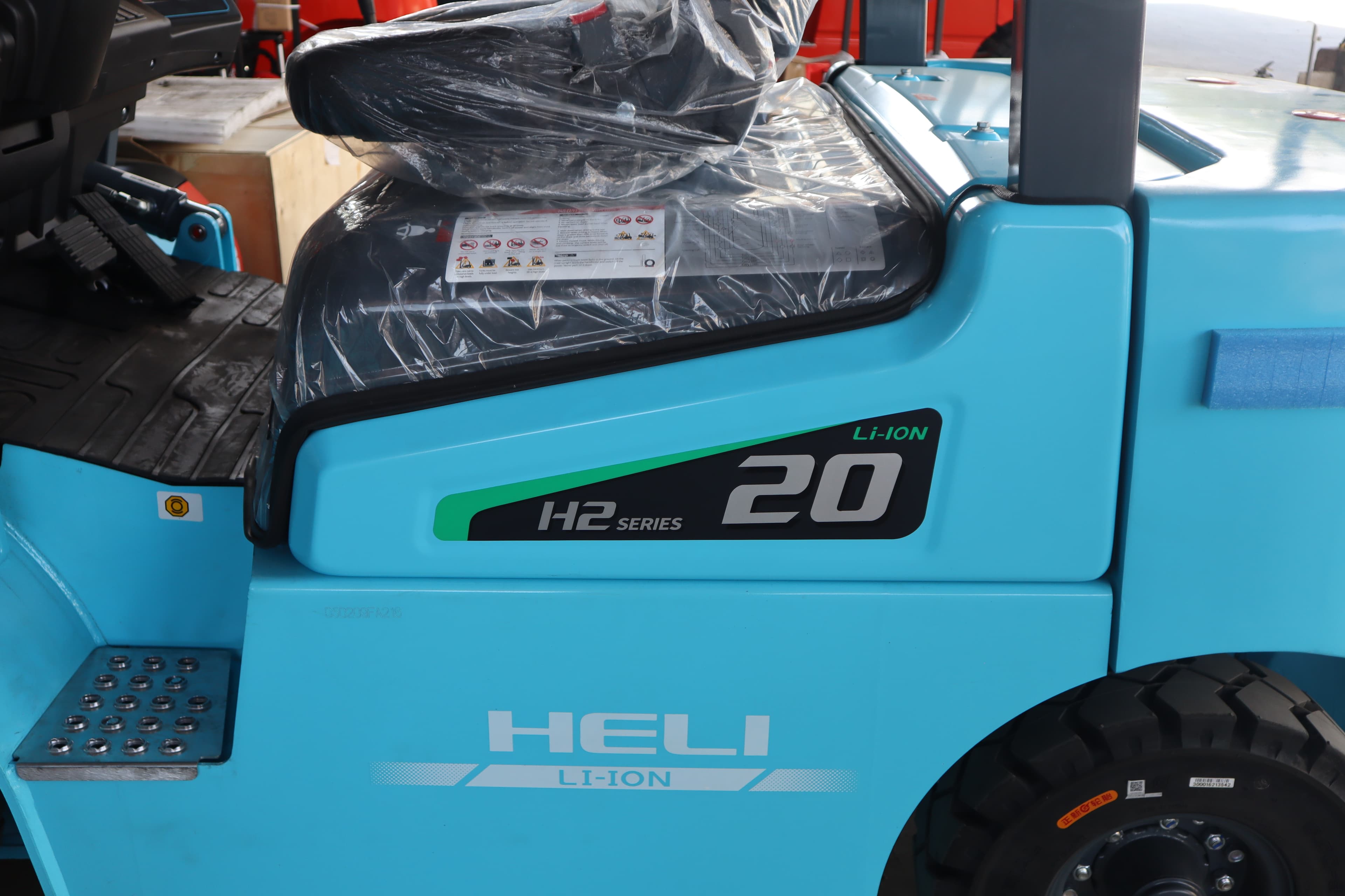 Lithium Battery Forklift - Model 7